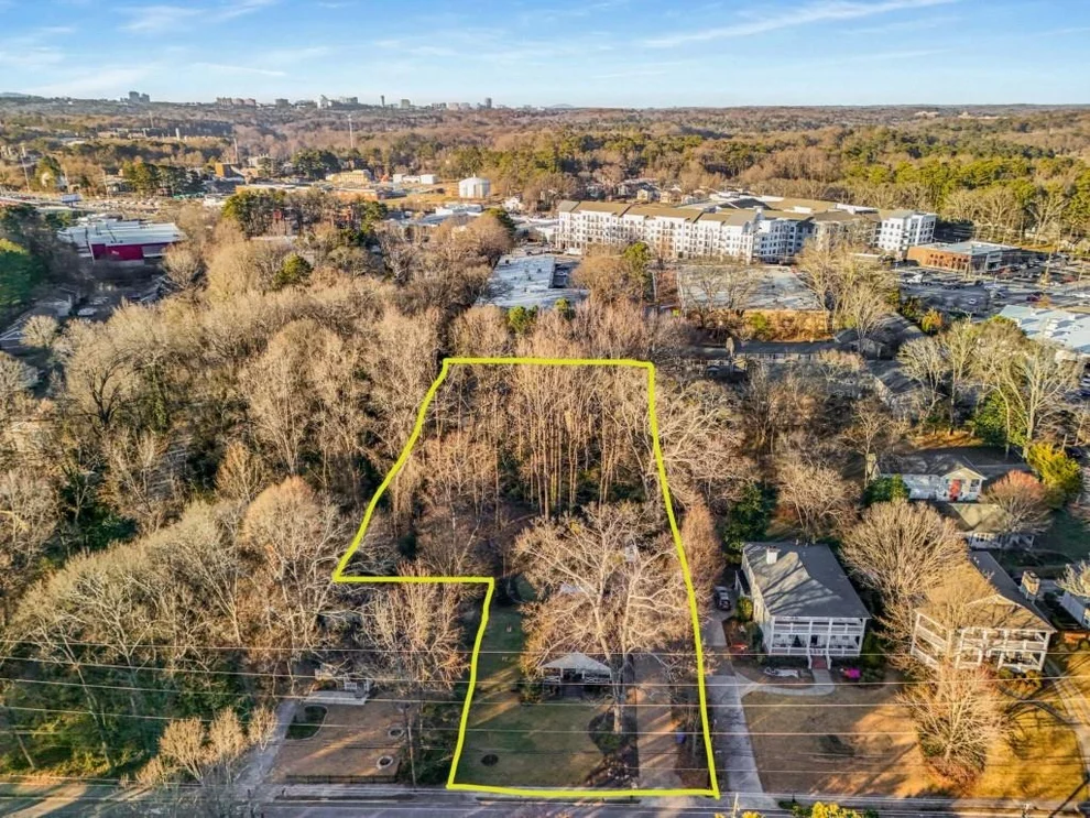 Unit for sale at 1905 La Dawn Lane NW, Atlanta, GA 30318