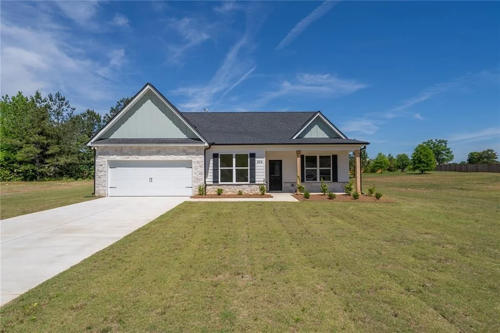 Unit for sale at 209 Squirrel Run, Good Hope, GA 30641