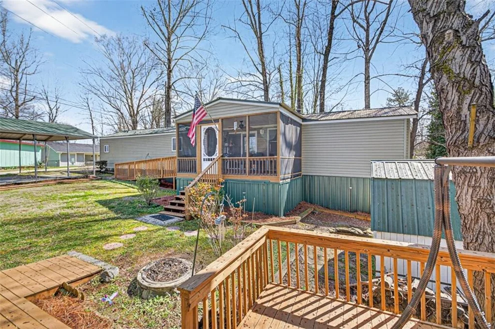 Unit for sale at 5520 Mount Shores Circle, Gainesville, GA 30506