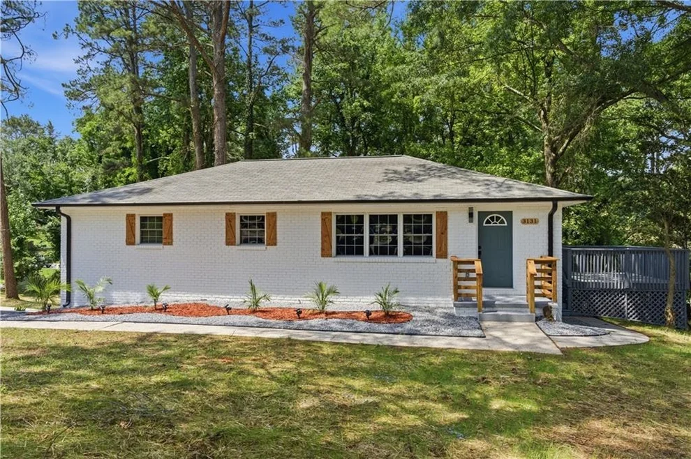 Unit for sale at 3131 Woods Lane SW, Marietta, GA 30060