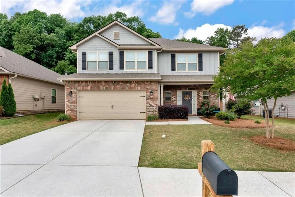Unit for sale at 447 Brooks Village Drive, Pendergrass, GA 30567