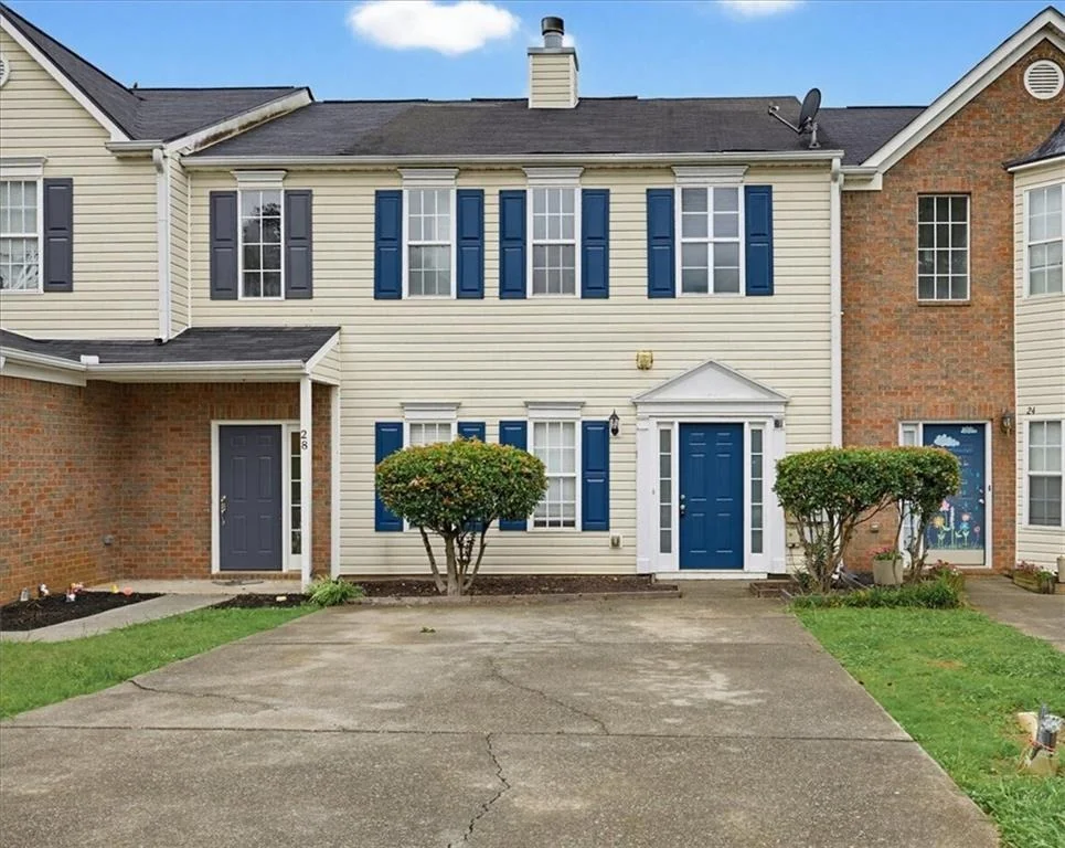 Unit for sale at 26 Hampton Drive, Cartersville, GA 30121