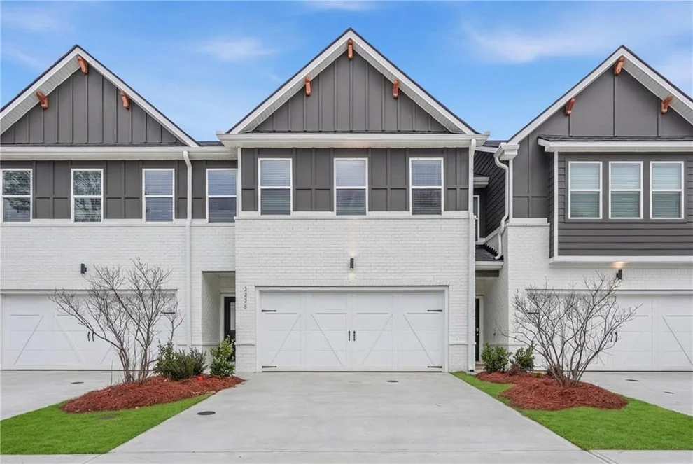 Unit for sale at 3228 Winding Waters Way, Powder Springs, GA 30127