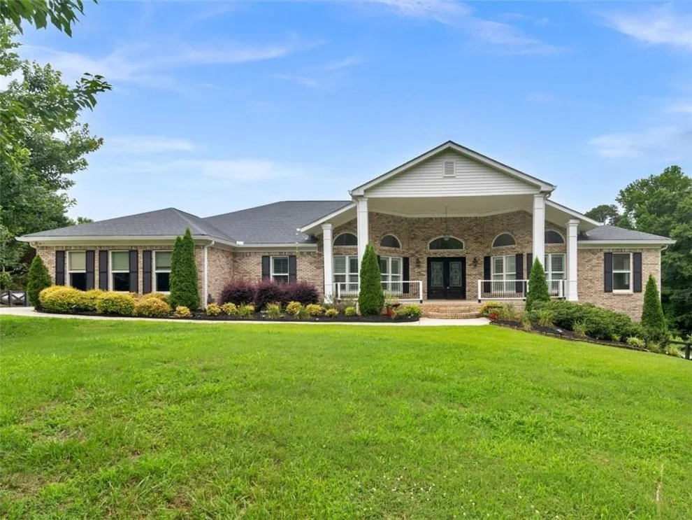 Unit for sale at 25 Walnut Lane, Covington, GA 30014