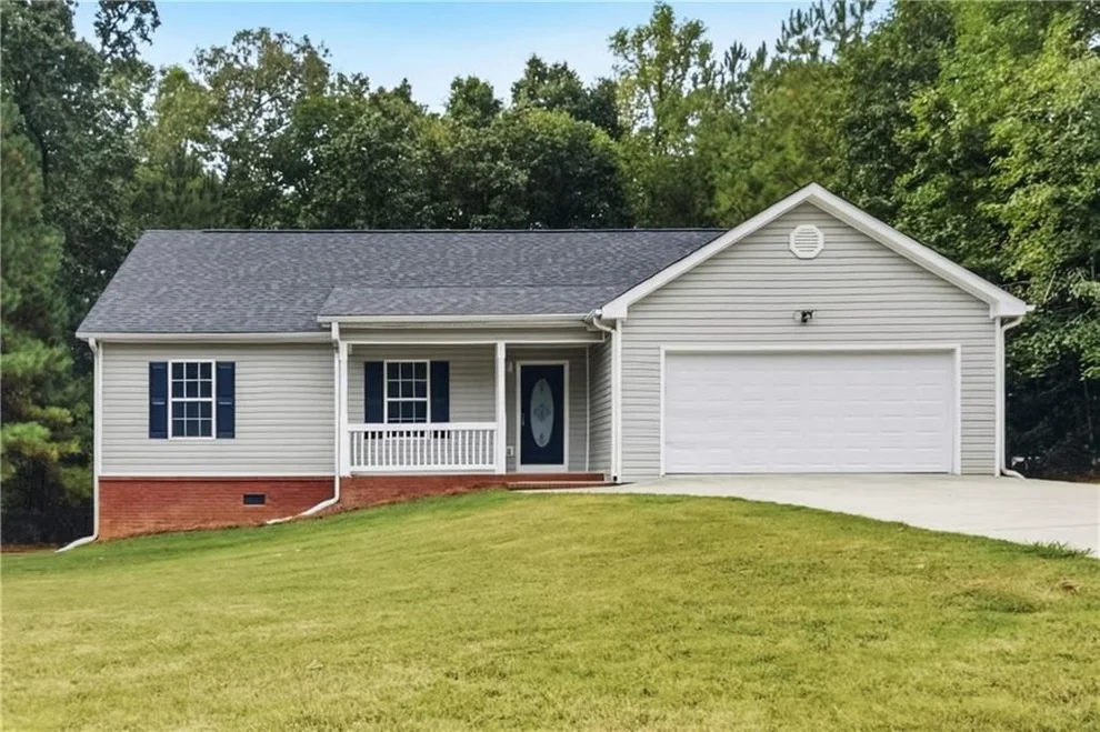 Unit for sale at 70 Shadowbrook Trace, Covington, GA 30016