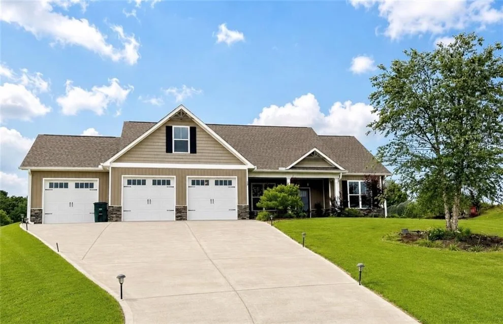 Unit for sale at 127 Alex Court, Calhoun, GA 30701