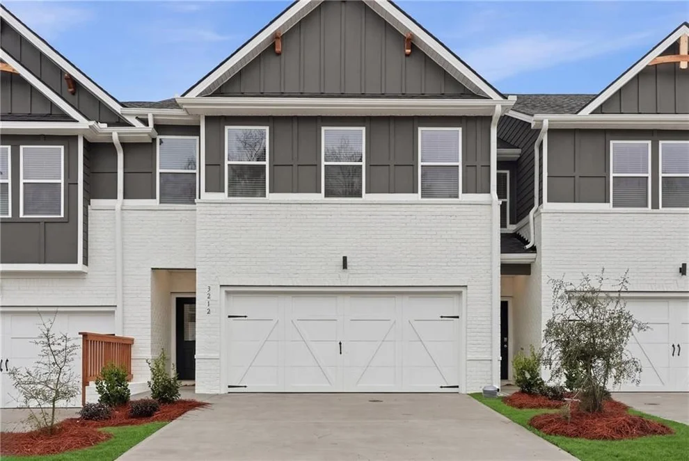 Unit for sale at 3212 Winding Waters Way, Powder Springs, GA 30127