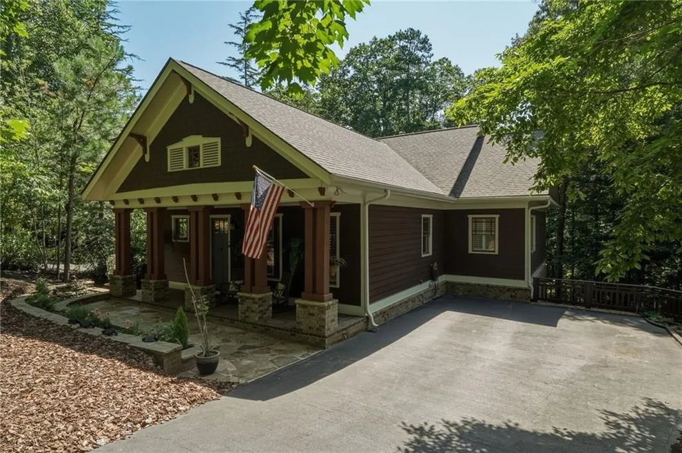 Unit for sale at 87 Choctaw Ridge, Big Canoe, GA 30143