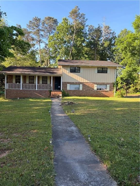 Unit for sale at 764 Trailwood Drive, Riverdale, GA 30274