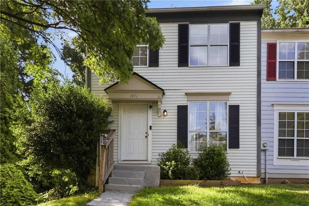 Unit for sale at 1471 Inverness Drive, Stone Mountain, GA 30083