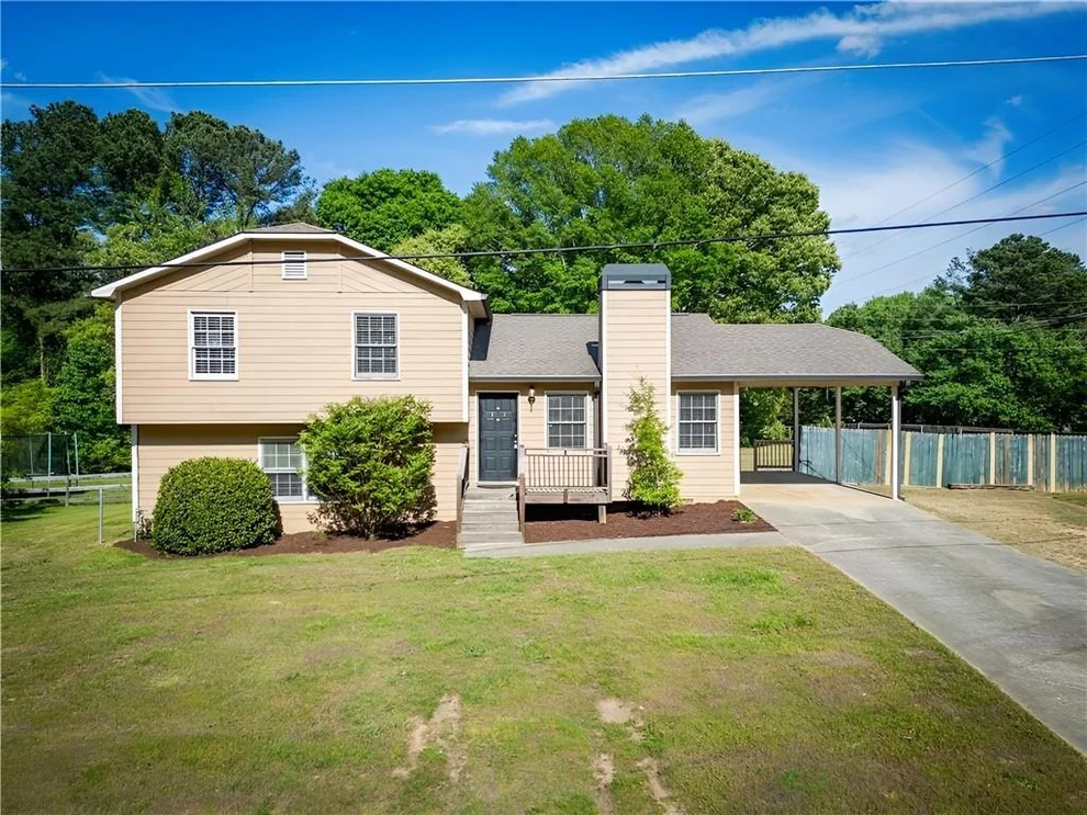 Unit for sale at 2651 Pine Log Way, Buford, GA 30519