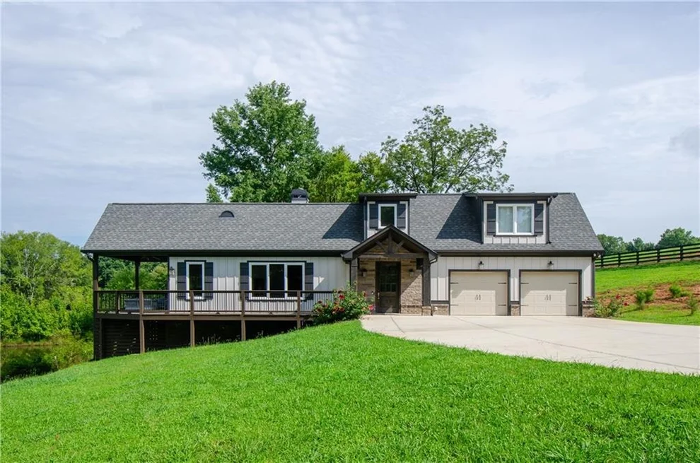 Unit for sale at 161 Hensley Lane, Hoschton, GA 30548