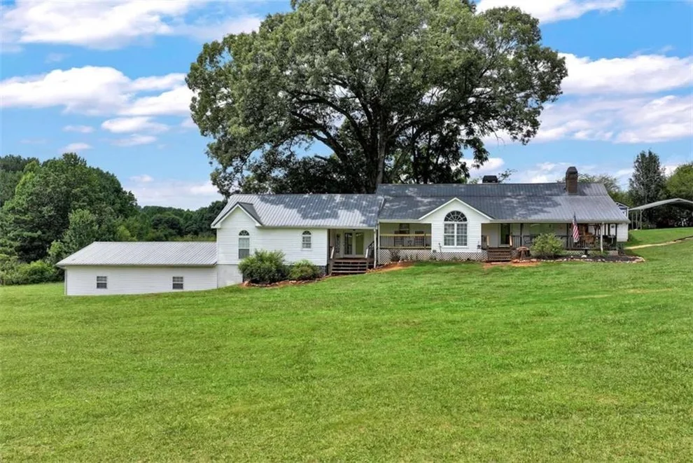Unit for sale at 6009 Holly Springs Road, Pendergrass, GA 30567