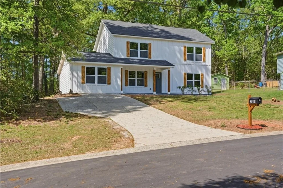 Unit for sale at 2598 Hencley Circle SW, Marietta, GA 30008