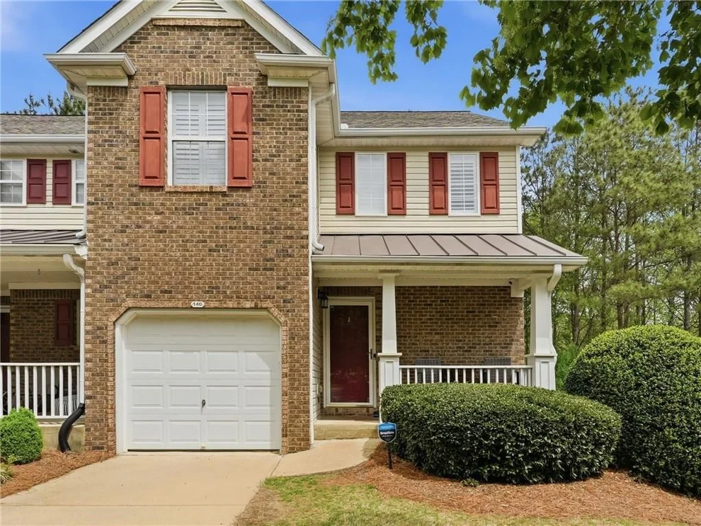 Unit for sale at 140 Fox Creek Drive, Woodstock, GA 30188