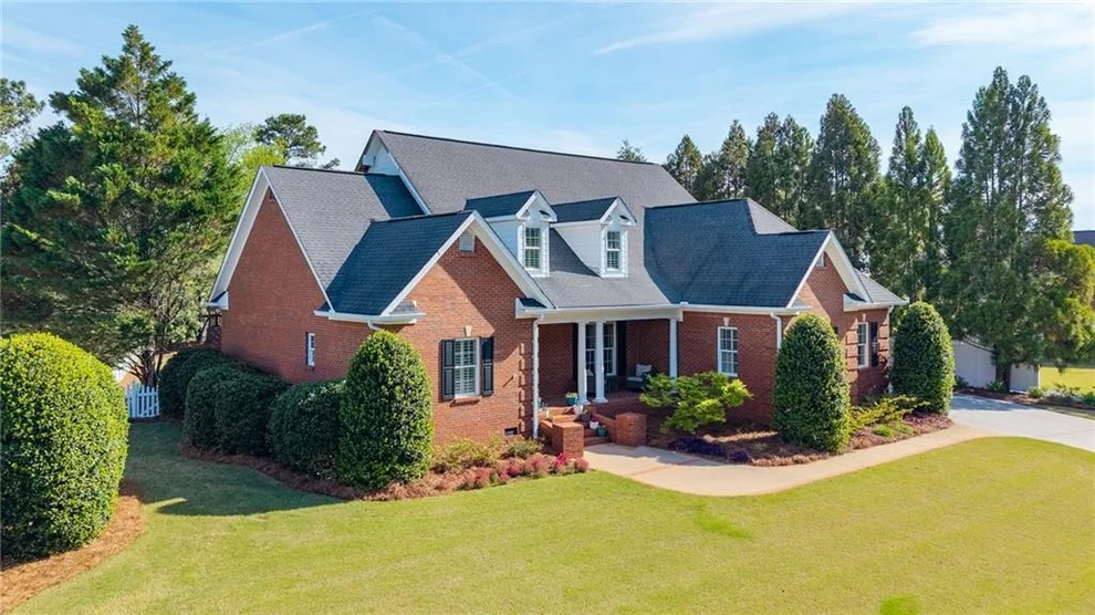 Unit for sale at 203 Laurel Creek Road SE, Calhoun, GA 30701