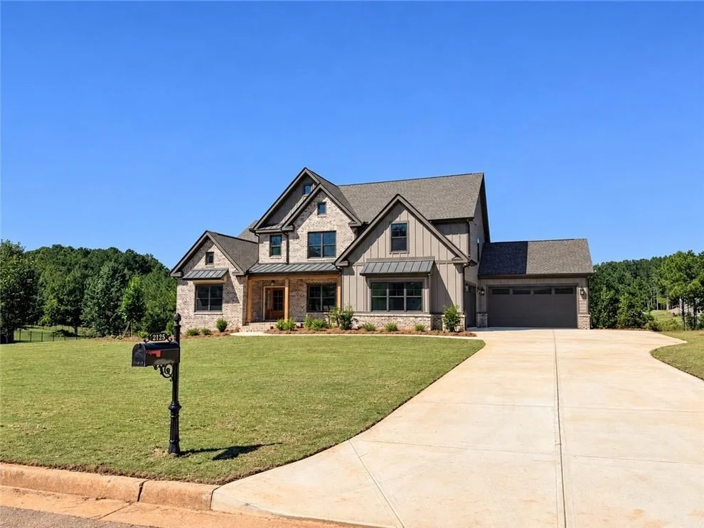 Unit for sale at 2125 Stonegate Way, Monroe, GA 30656