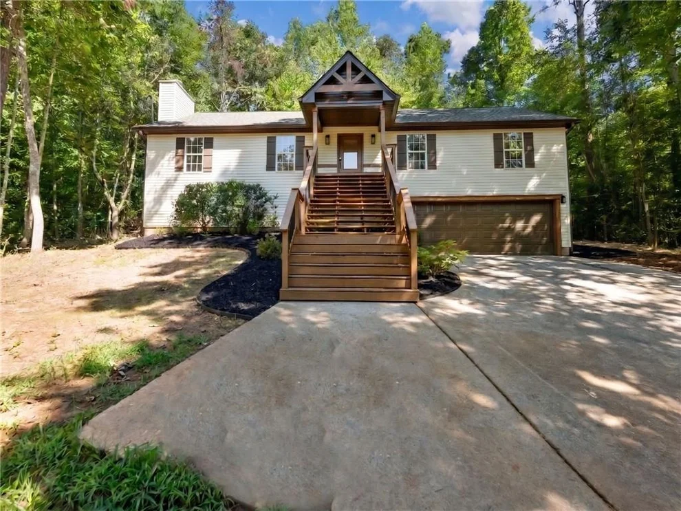 Unit for sale at 3930 Pine Tree Lane, Gainesville, GA 30501