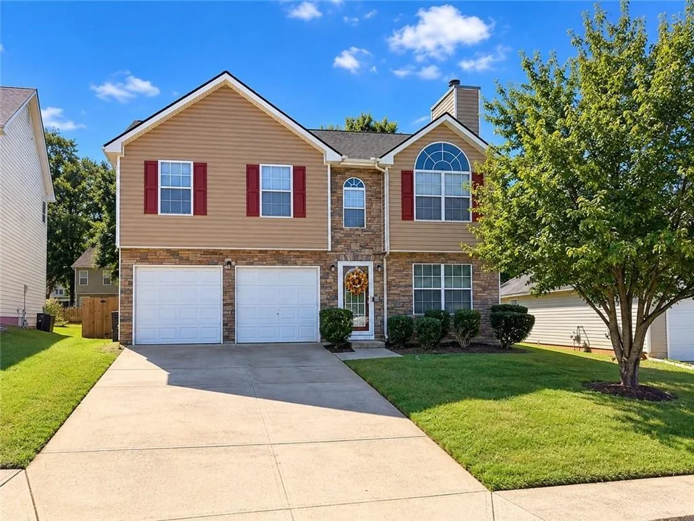 Unit for sale at 40 Greenway Drive, Covington, GA 30016