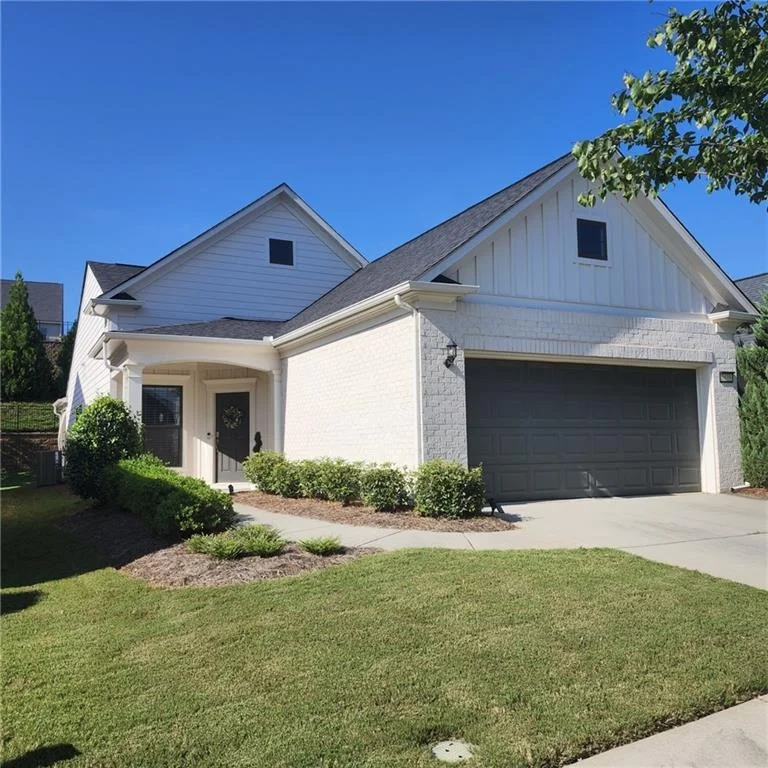 Unit for sale at 5639 Maple Bluff Way, Hoschton, GA 30548