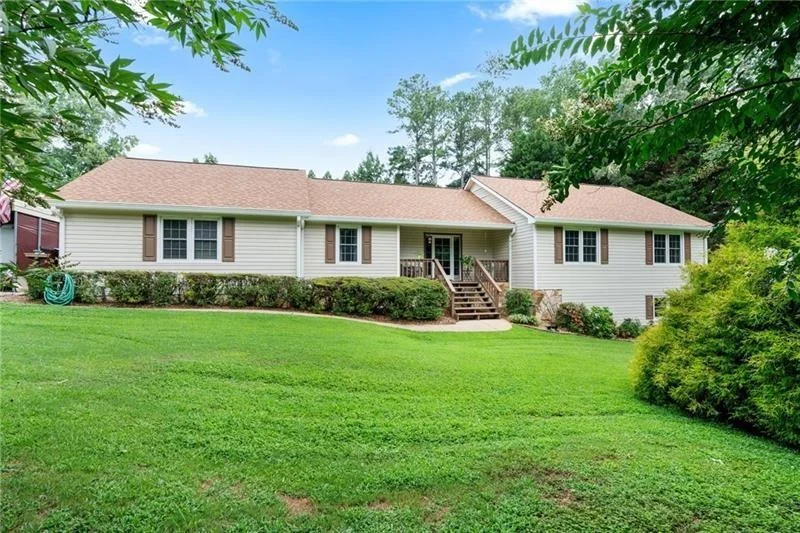 Unit for sale at 1760 Commonwealth Trail, Cumming, GA 30041