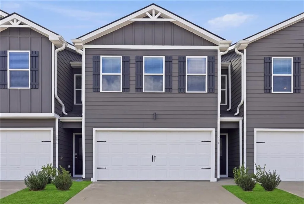 Unit for sale at 236 Norchester Avenue, Hogansville, GA 30230