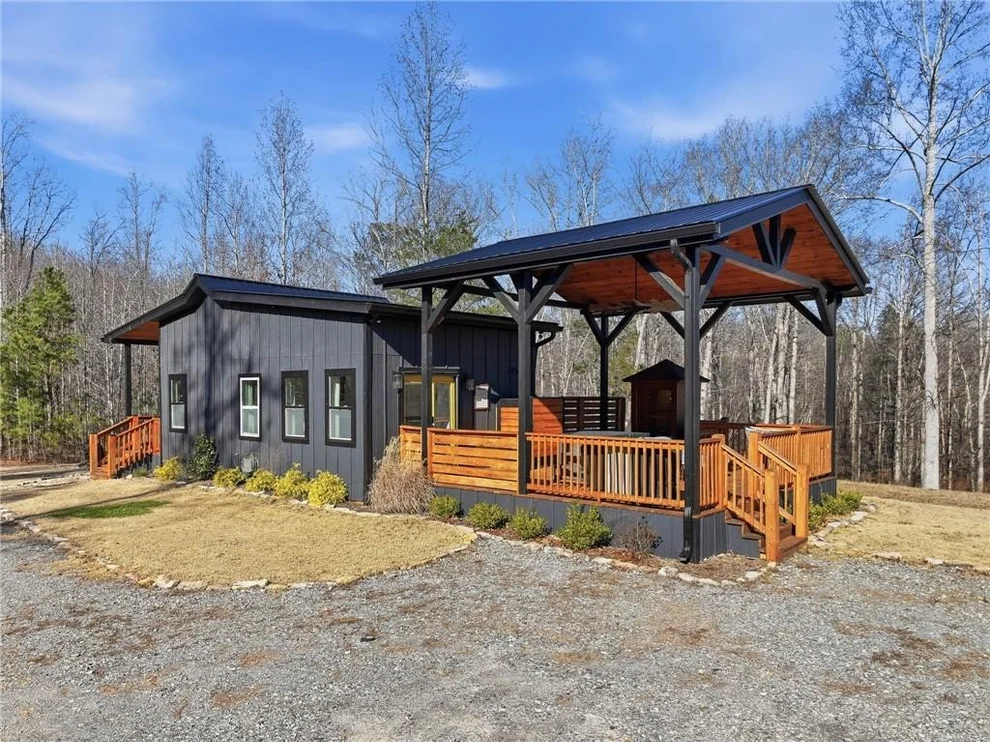 Unit for sale at 300 Burbano Creekside Landing, Talking Rock, GA 30175