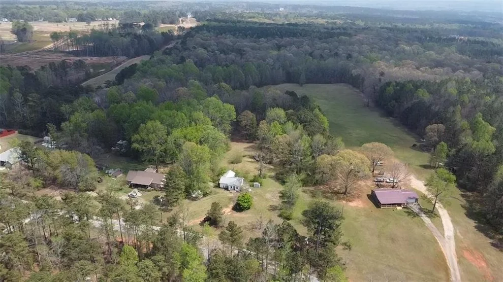 Unit for sale at 8368 E Carroll Road, Whitesburg, GA 30185