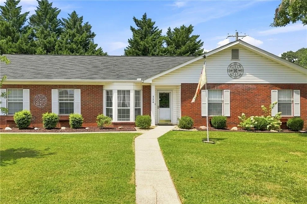 Unit for sale at 324 S Main Street, Jasper, GA 30143