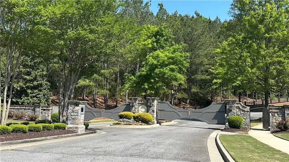 Unit for sale at 307 Timberview Trail, Alpharetta, GA 30004