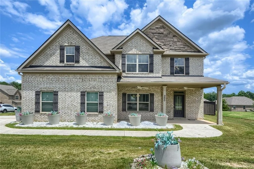 Unit for sale at 300 Olympian Drive, Ellenwood, GA 30294