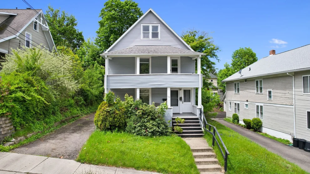 Unit for sale at 113 Crestmont Road, Binghamton, NY 13905
