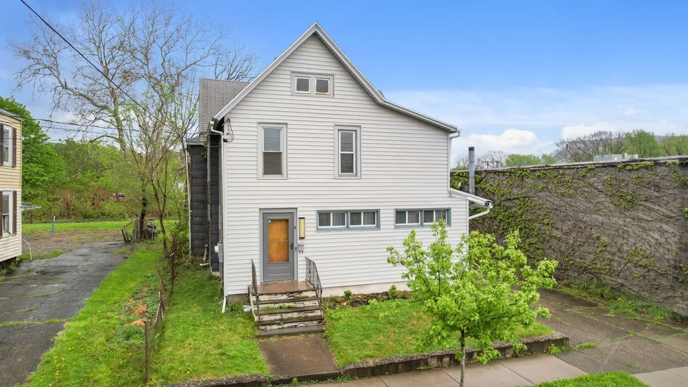Unit for sale at 4 Riverside Street, Binghamton, NY 13904