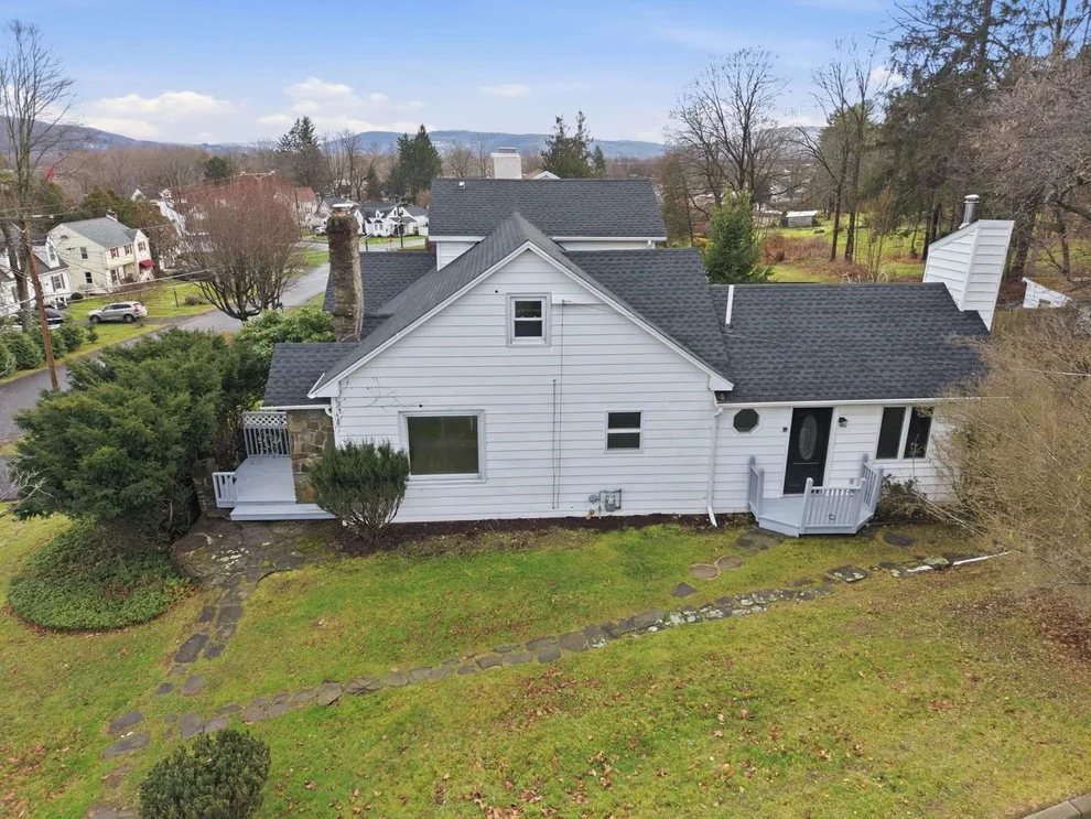 Unit for sale at 41 Rosedale Drive, Binghamton, NY 13905
