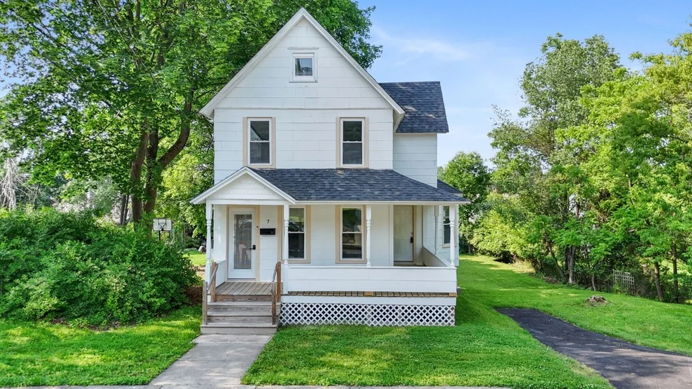 Unit for sale at 7 Clarence Street, Binghamton, NY 13903