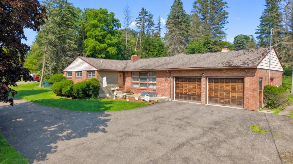 Unit for sale at 1096 Taft Avenue, Endicott, NY 13760