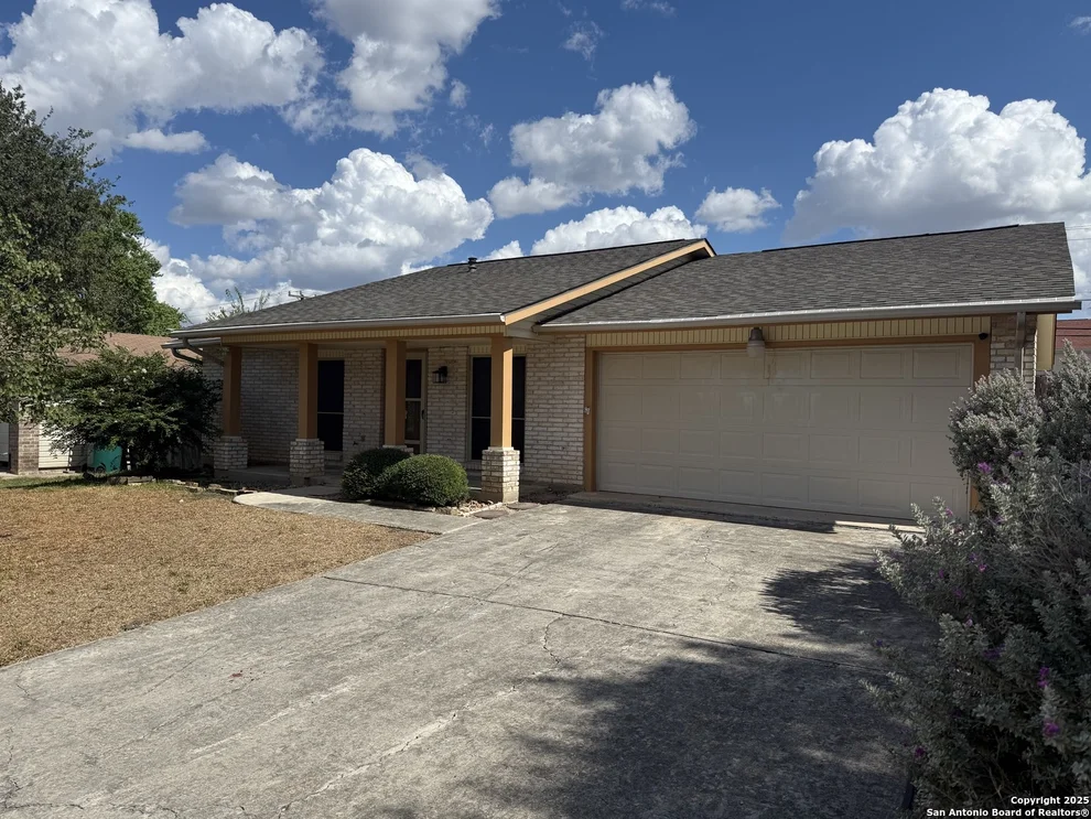 Unit for sale at 11017 White Sands, Live Oak, TX 78233