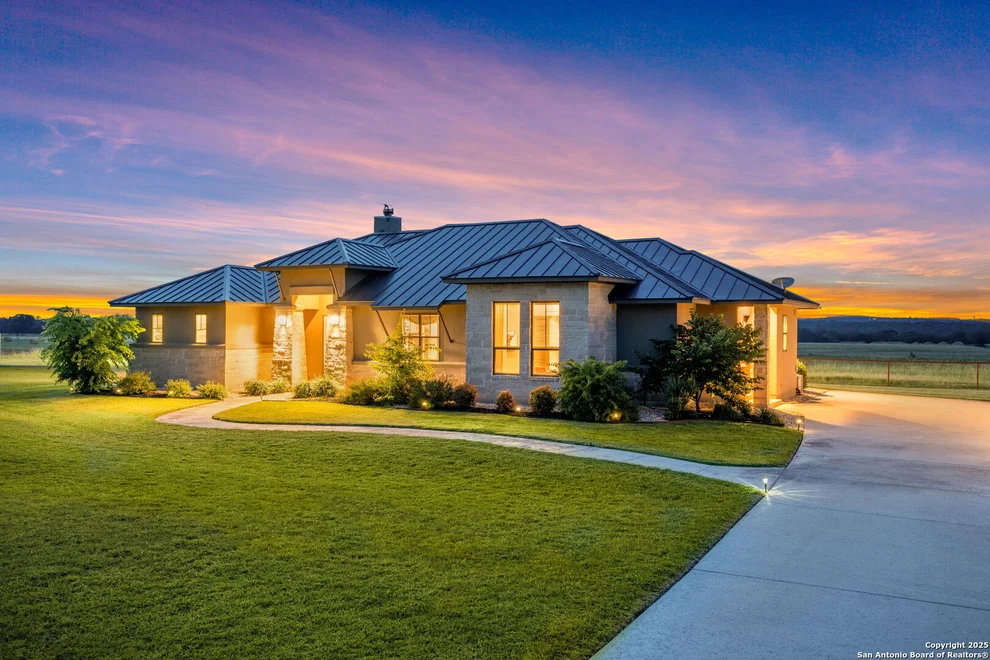 Unit for sale at 122 Scheele, Boerne, TX 78015