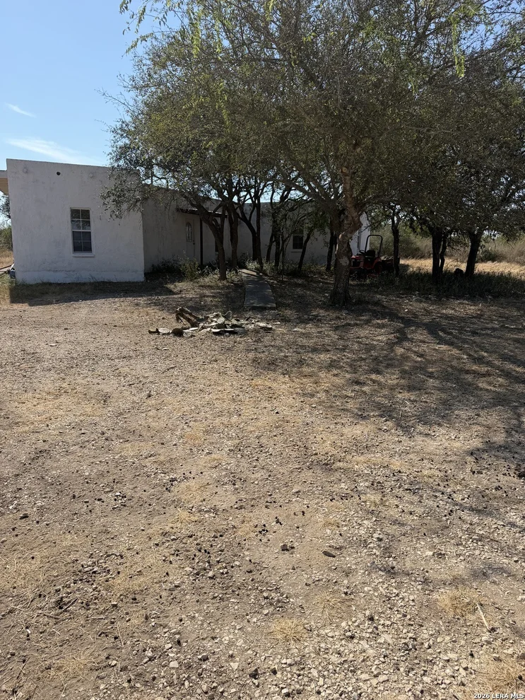 Unit for sale at 9524 N US HIGHWAY 83, Uvalde, TX 78801