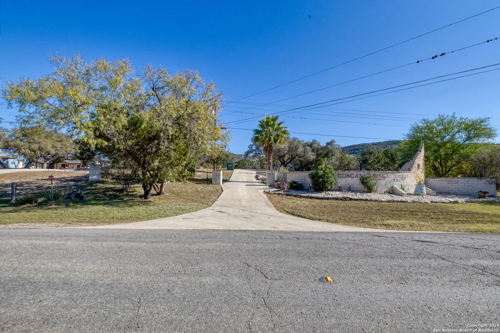 Unit for sale at 1546 Cr 348 (River Rd), Uvalde, TX 78801