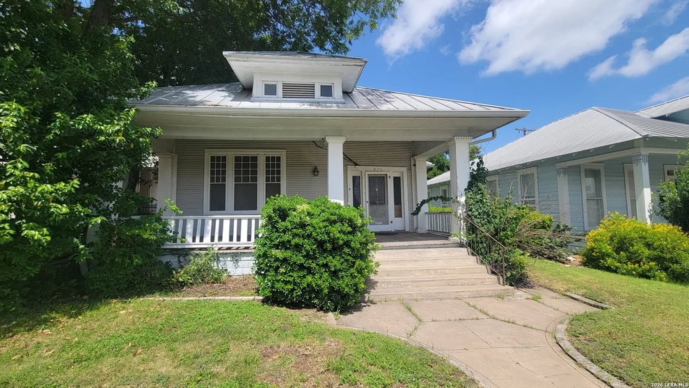 Unit for sale at 825 N PINE ST, San Antonio, TX 78202