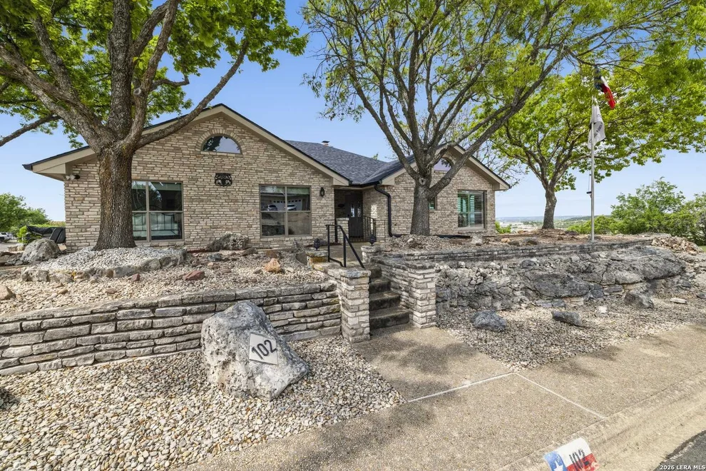 Unit for sale at 102 Mesa Del Sol, Kerrville, TX 78028