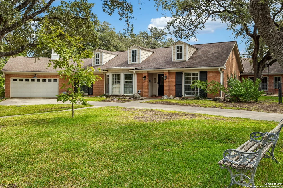 Unit for sale at 103 Five Oaks, San Antonio, TX 78209