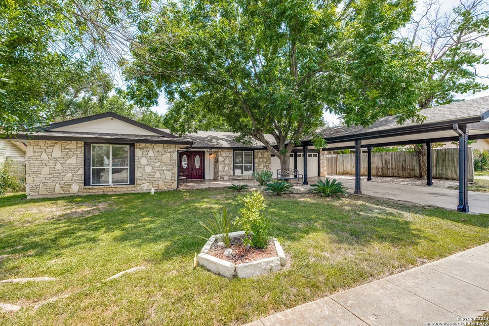 Unit for sale at 9622 five forks, San Antonio, TX 78245