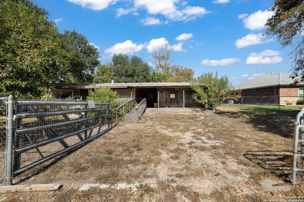 Unit for sale at 162 MEADOW CRST, New Braunfels, TX 78130