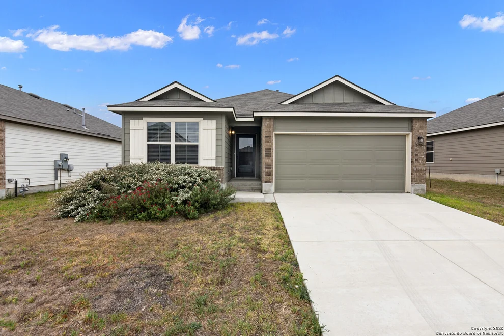 Unit for sale at 6907 Shiraz Way, Converse, TX 78109