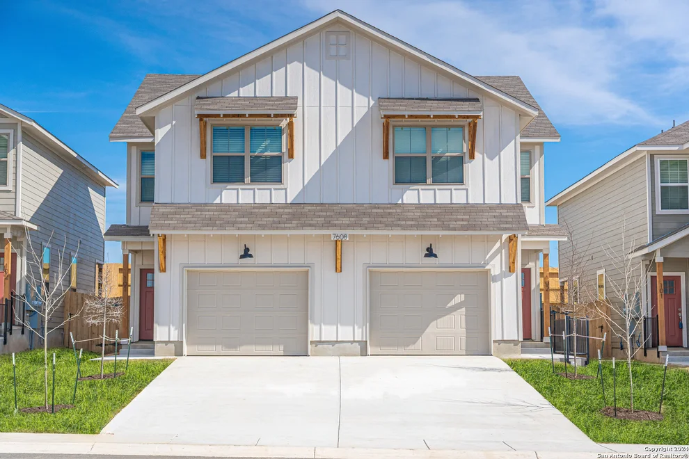 Unit for sale at 7604 Magnolia Village, San Antonio, TX 78252