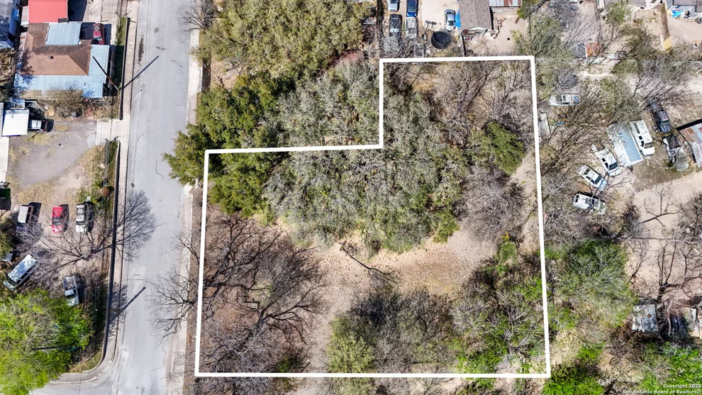 Unit for sale at 2918 Mozart Ave, San Antonio, TX 78210