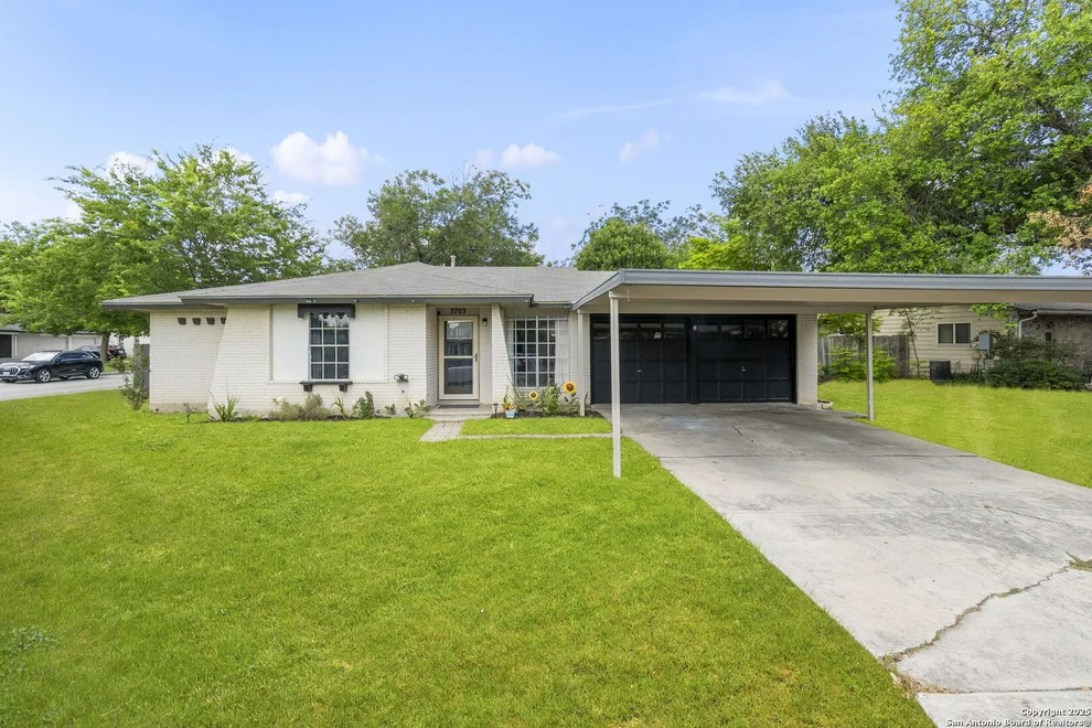 Unit for sale at 3703 Autumn Lane, Kirby, TX 78219