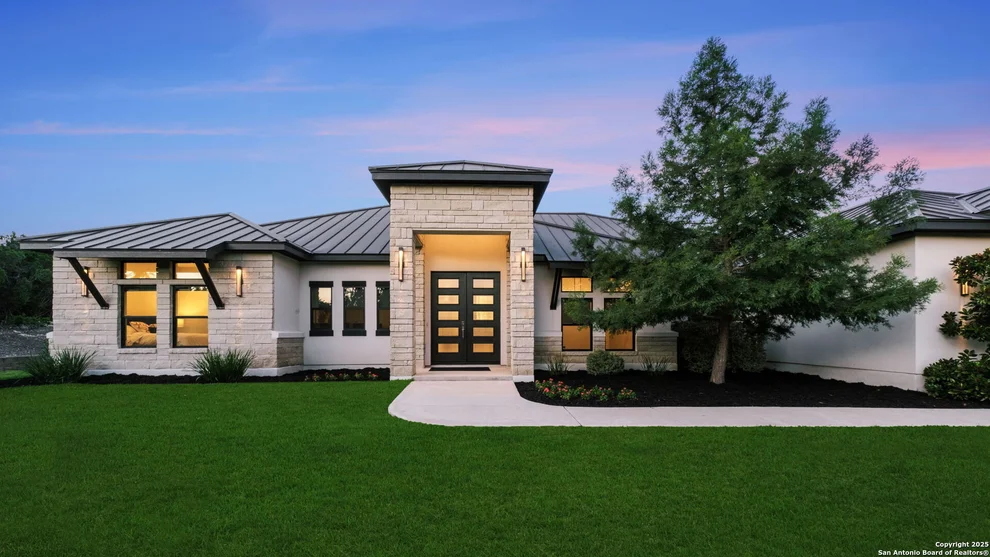 Unit for sale at 8941 Buckskin Dr, Boerne, TX 78006